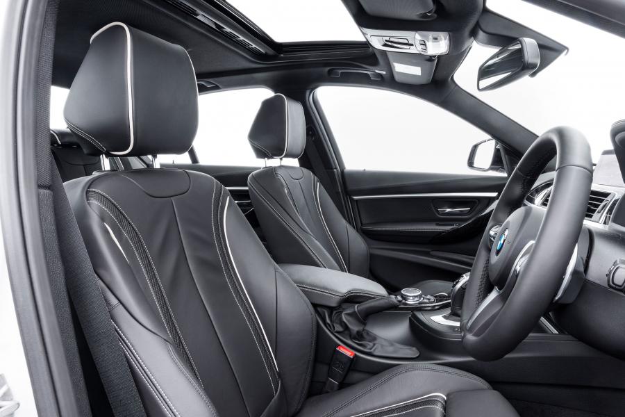 Интерьер BMW 330i 100 Year Edition 2016 года  (AU) (фото 19 из 19)